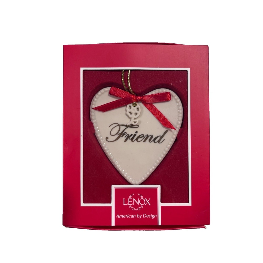 2022 LENOX "FRIEND" Pierced Flower Charm Porcelain Heart Ornament 3"x3.5"
